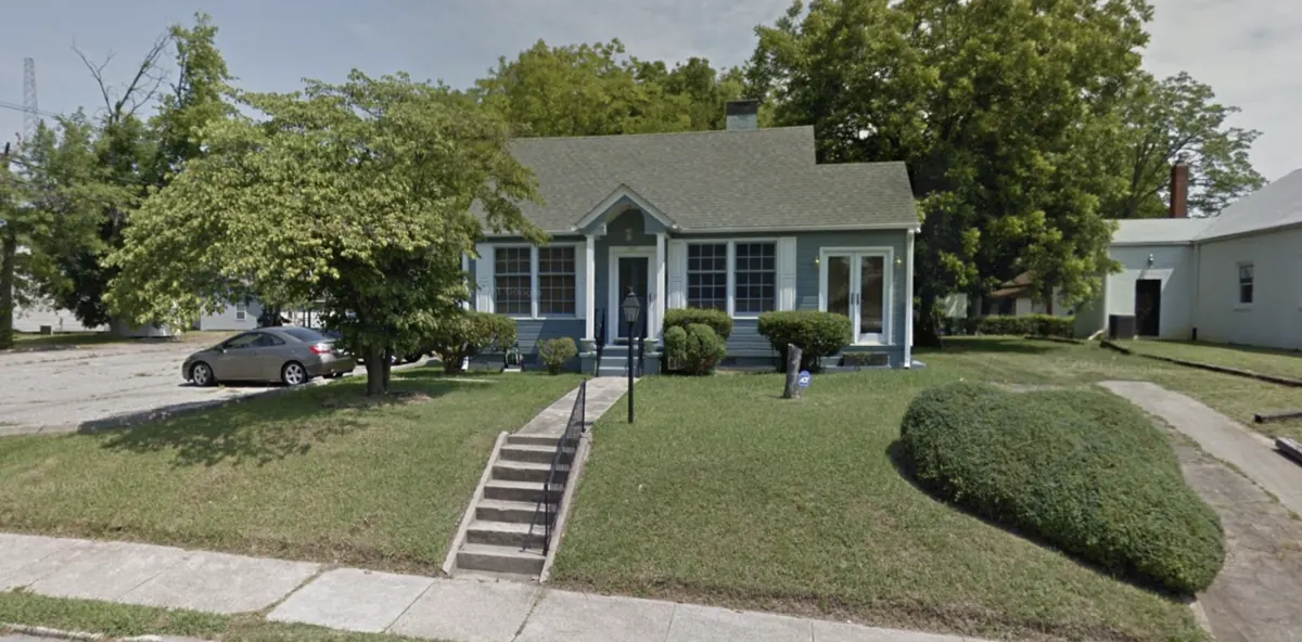447 Martin Street, photo 1 of 2