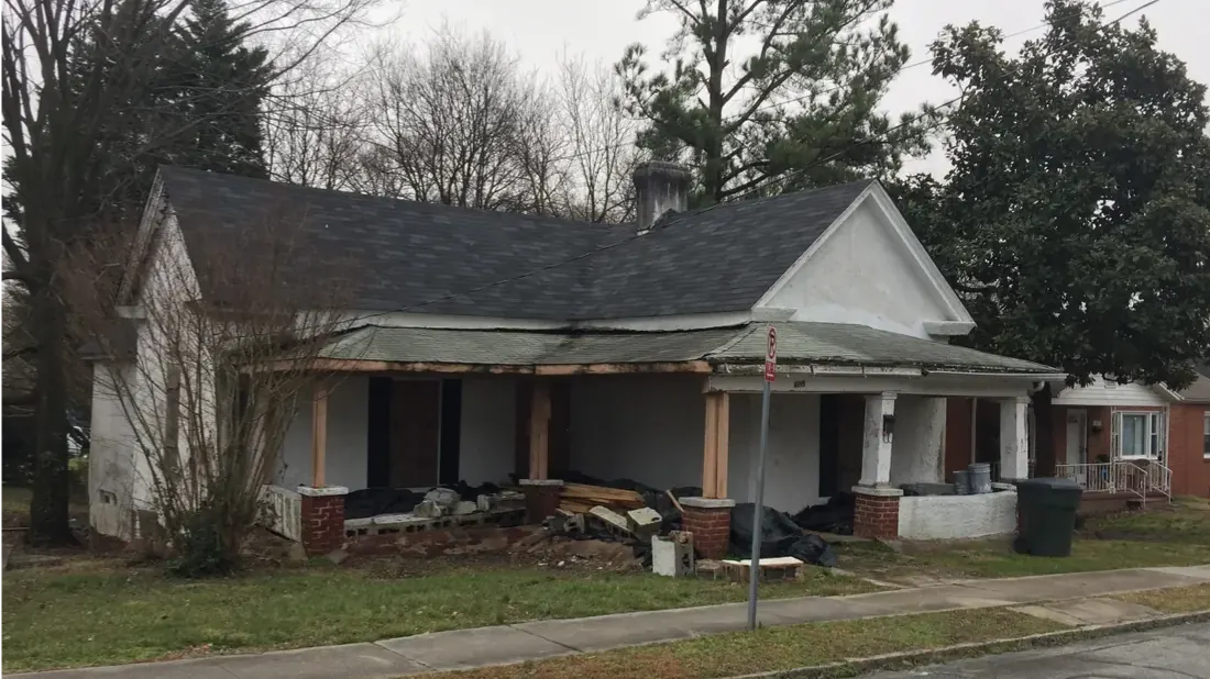 605 Martin Street, photo 1 of 2