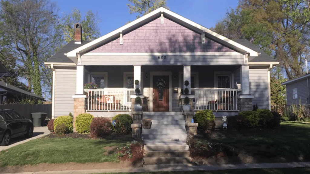 608 Martin Street, photo 2 of 3