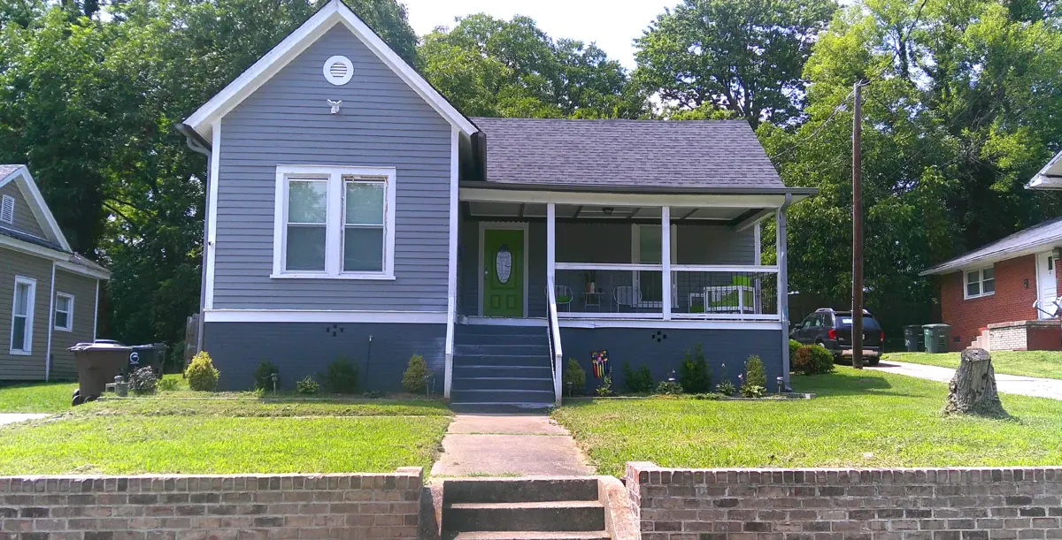 612 Martin Street, photo 2 of 2